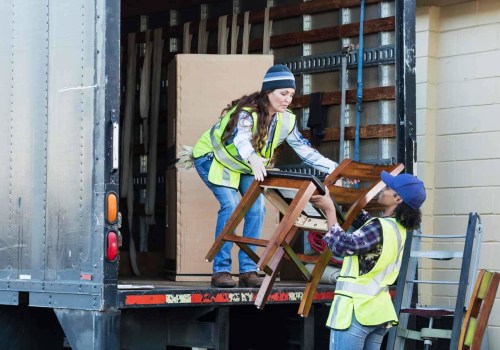 What day is best to hire movers?